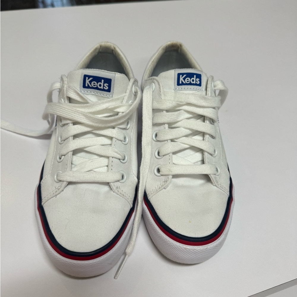 White KEDS Sneakers in size 6